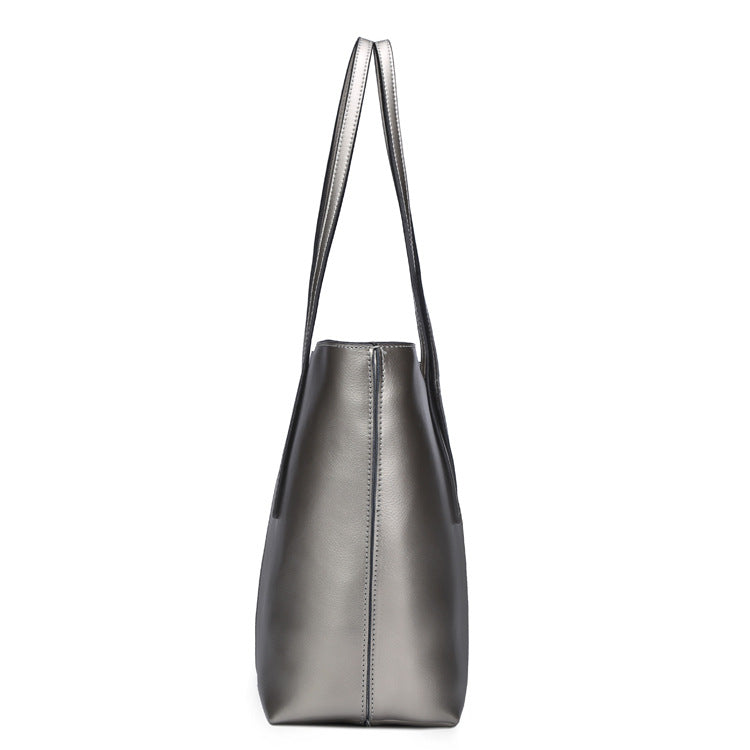 Althea - Ledertasche im Metall Look